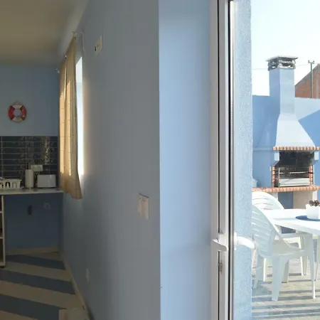 Casa de Férias Yellow Door