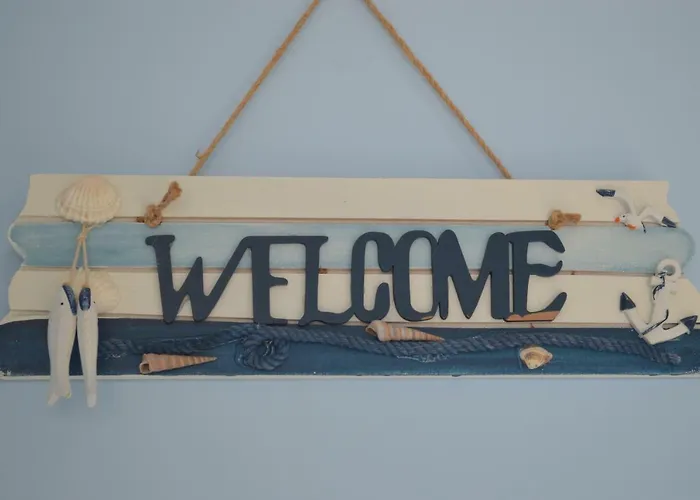 Yellow Door Nyaraló